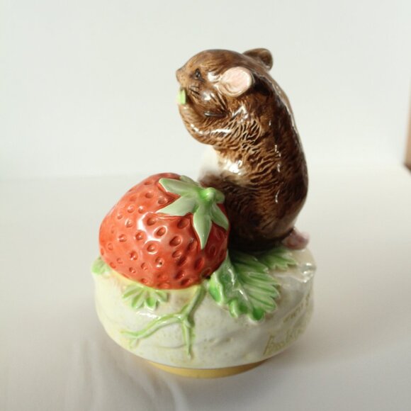 Beatrix Potter Timmy Willie Music Box Schmid 1982? - Picture 4 of 4